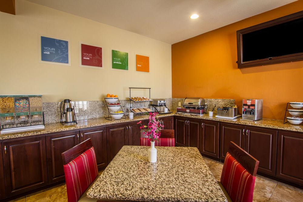 Comfort Inn West Phoenix At 27Th Ave And I-I0 Екстер'єр фото