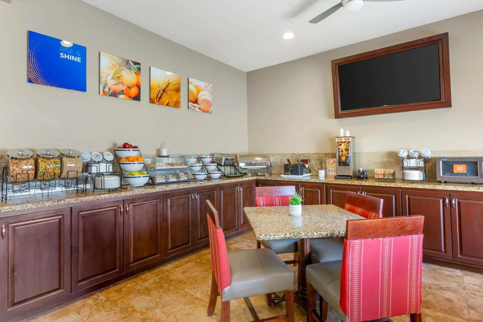 Comfort Inn West Phoenix At 27Th Ave And I-I0 Екстер'єр фото