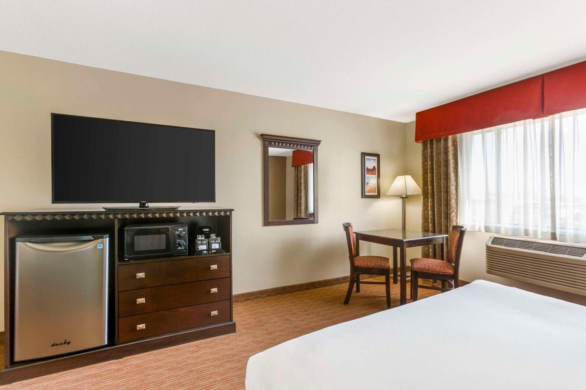 Comfort Inn West Phoenix At 27Th Ave And I-I0 Екстер'єр фото